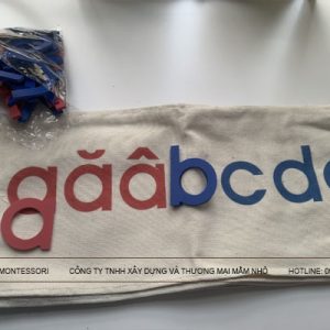 Tấm vải cuộn hướng dẫn với bộ chữ cắt dời - in thường, tiếng Việt